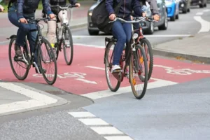 How Darrell Cochran Personal Injury Lawyer Can Help After a Bicycle Accident in Seattle, WA